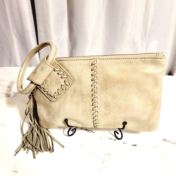 HOBO 'Sable' L.E. Buffed Velvet Hide Leather Wristlet with Wanderlust Lining - Picture 1 of 6